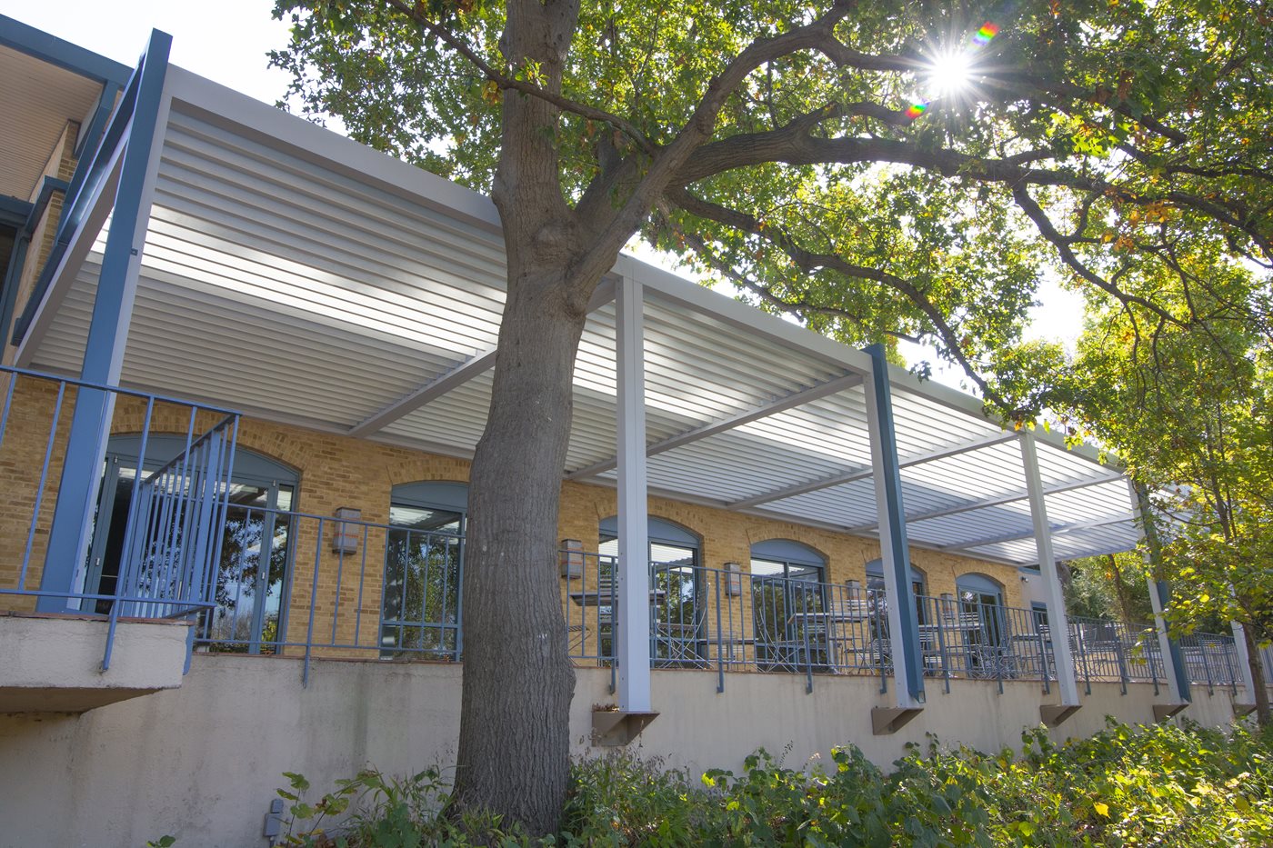 Wall-mounted-Albas-at-Cistercian-Prep-School-in-Irving,-TX-by-Victory-Awning-(1).jpg